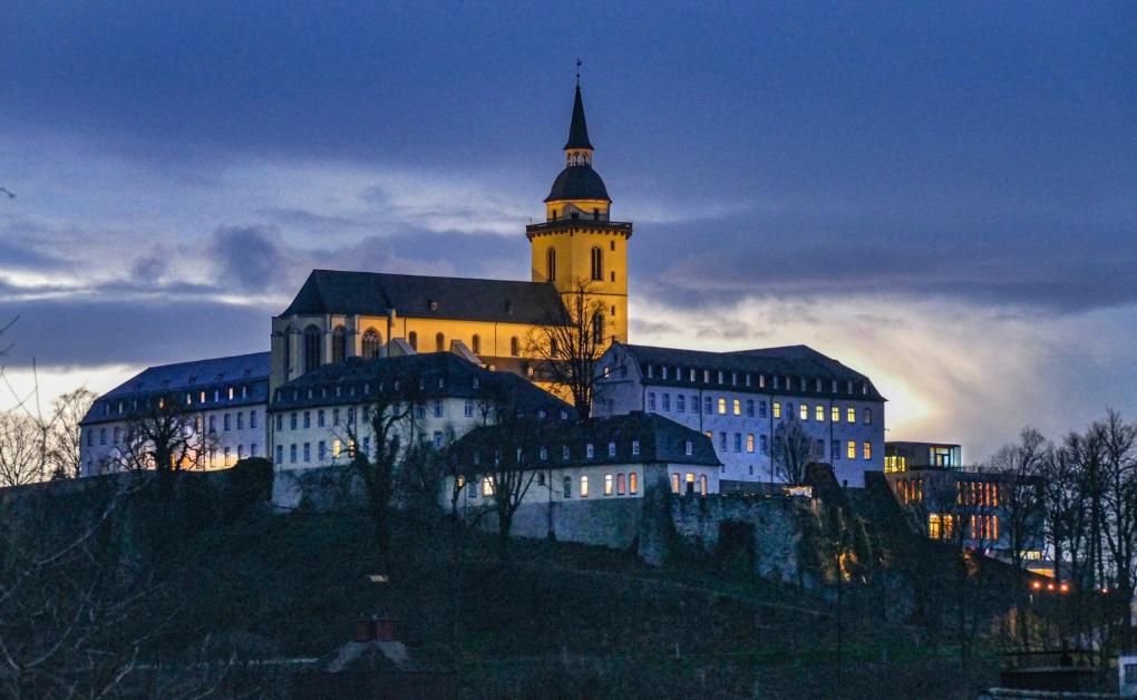 Abtei Michaelsberg im Herbst