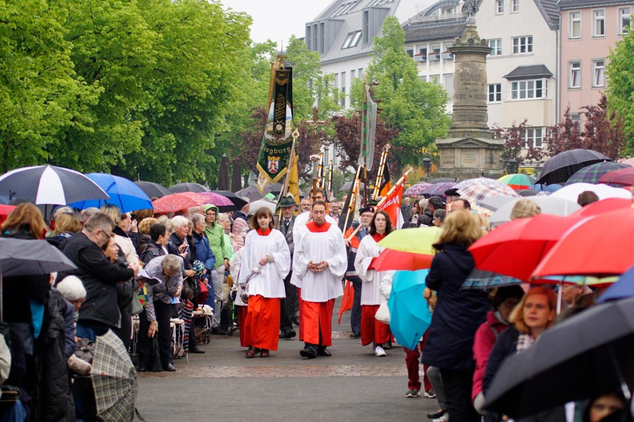 1 Eröffnungsgottesdienst auf dem Marktplatz